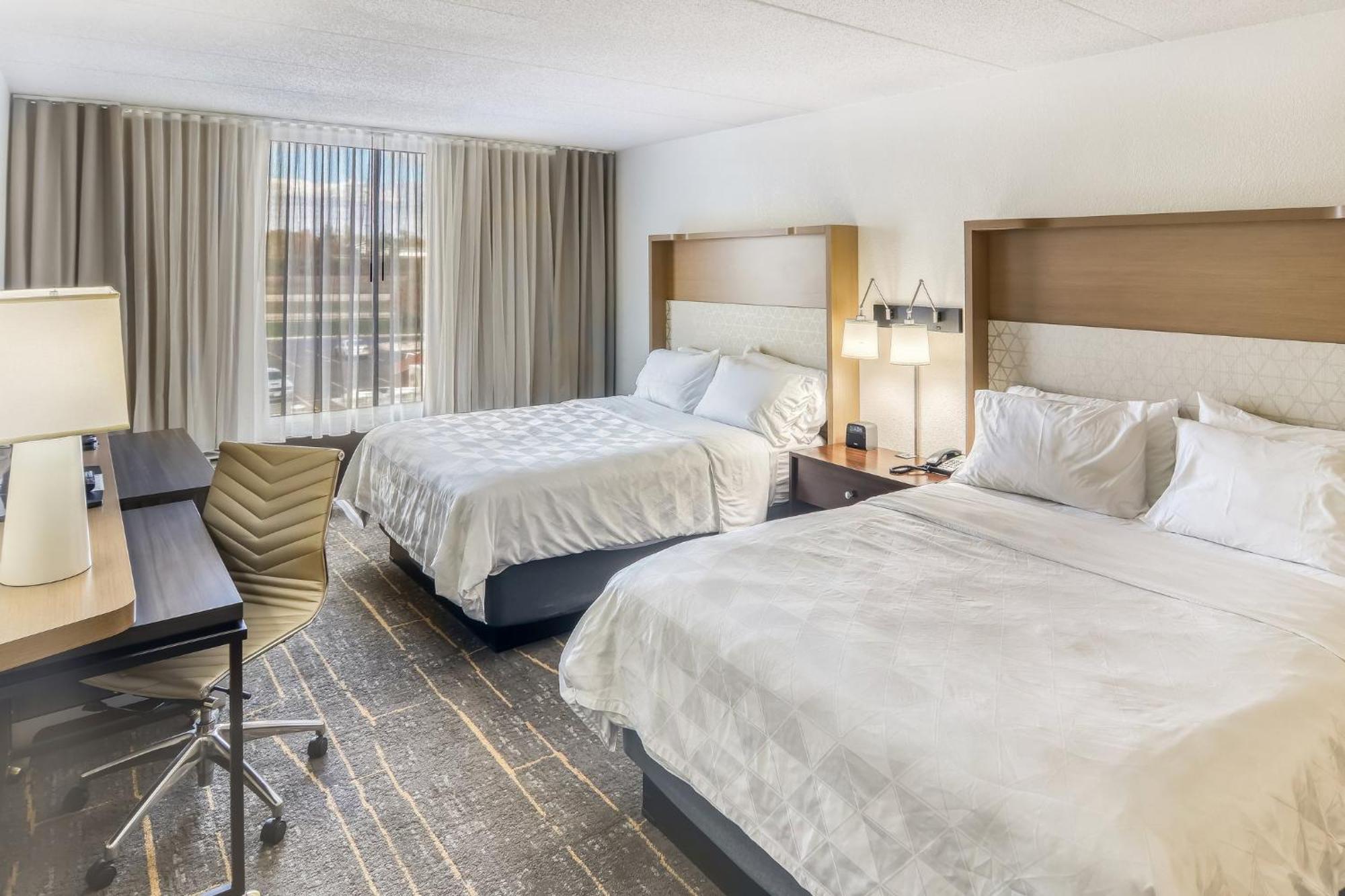 Holiday Inn Detroit Lakes By Ihg Exterior photo