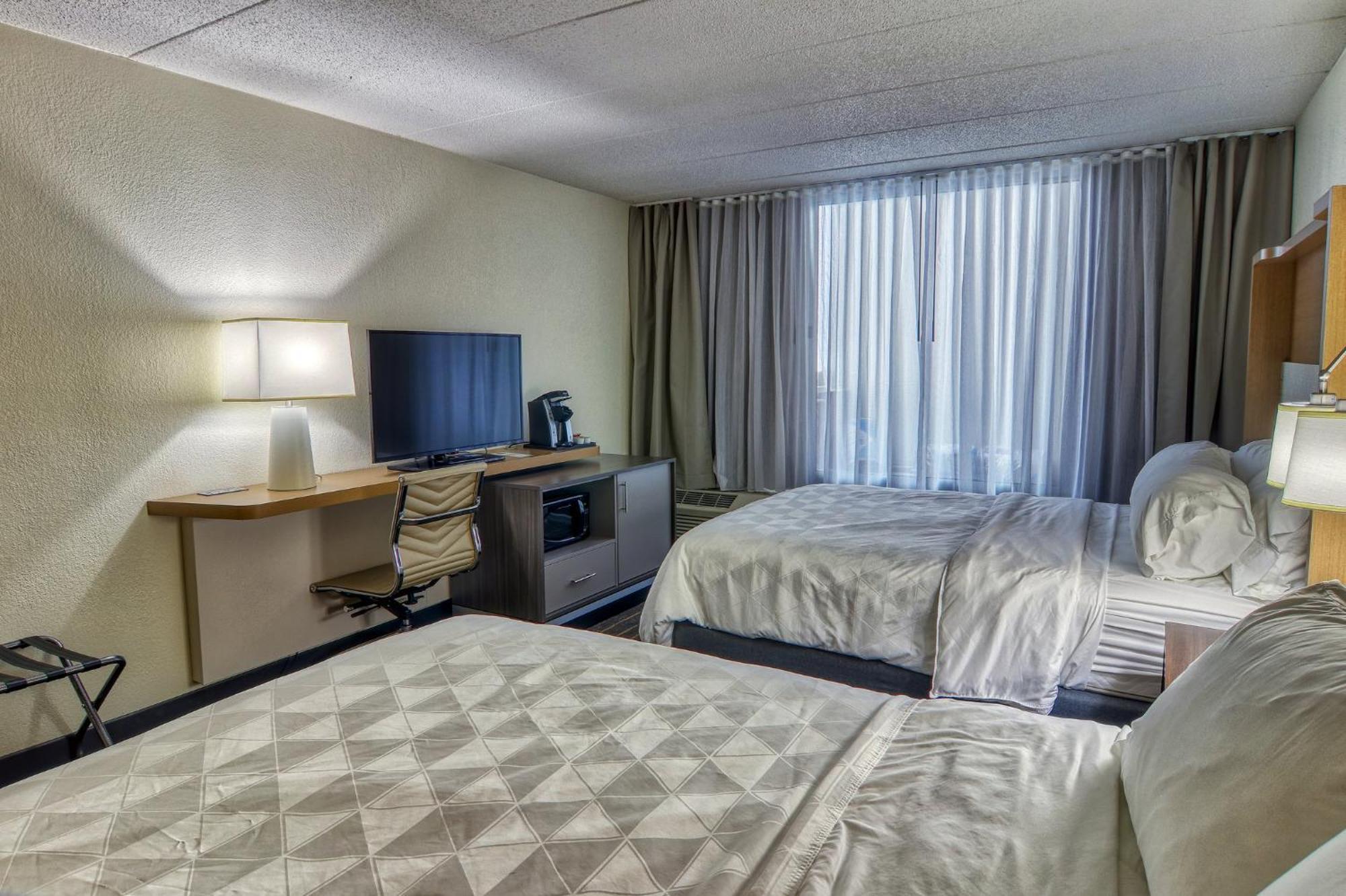 Holiday Inn Detroit Lakes By Ihg Exterior photo